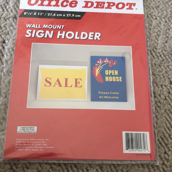 NWT 2 lucite wall mount sign holders - Picture 3 of 8